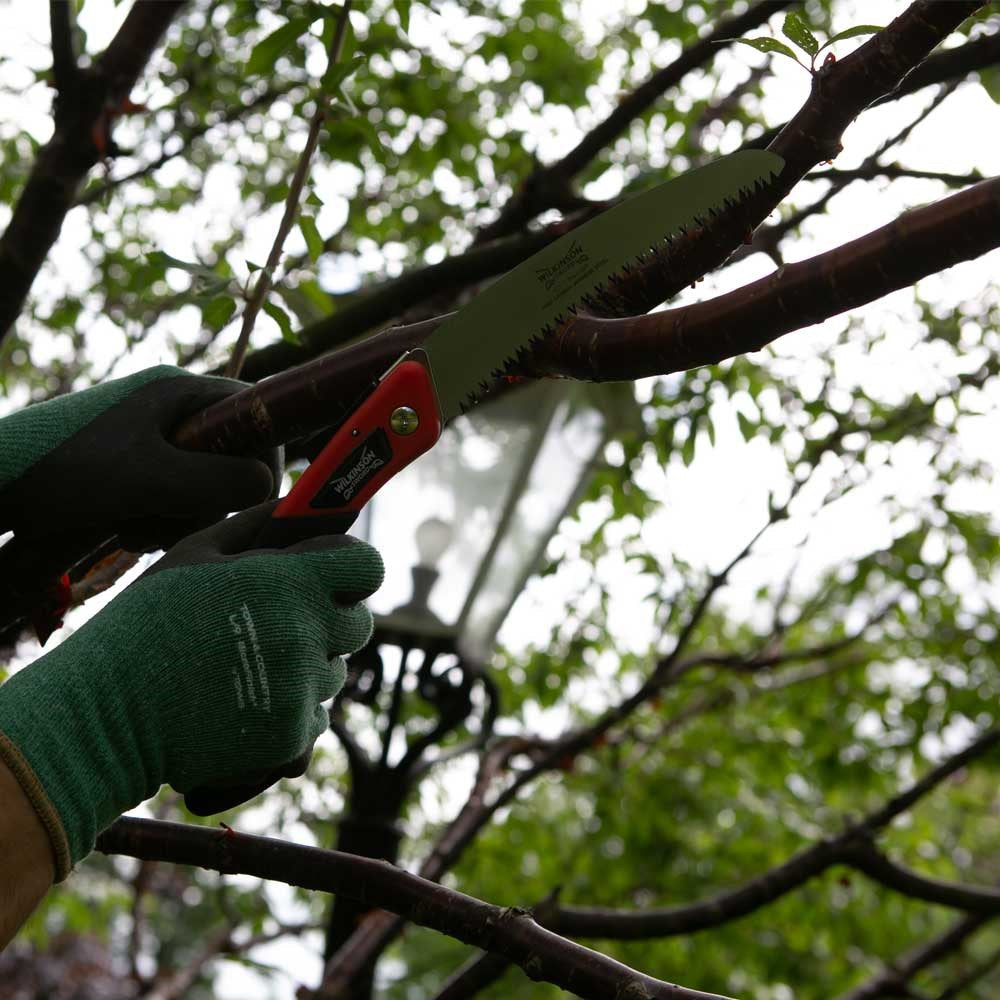 Scie d'élagage pliable Turbo avec dents à triple affûtage et poignée antidérapante